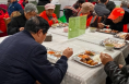 爱心午餐 传递冬日温暖