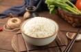 经常吃“冷米饭”，血脂降了、血糖低了、脂肪肝变好了？