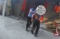 七旬老人被困火海   辅警奋不顾身冲进火场救人