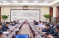 市政府党组理论学习中心组举行集体学习 陈晓勇主持