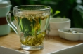 入秋宜喝茶 为啥说红茶、绿茶各有千秋？