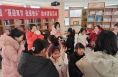 临渭区图书馆举行“喜迎双节·我很快乐”公益绘本讲读活动