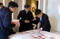 出席渭南市第六届人民代表大会第五次会议的市人大代表向大会报到