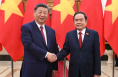 习近平会见越南国会主席陈青敏