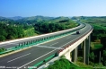 国庆期间小客车高速免费通行 陕西6条高速路段施工