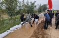 党旗在防汛救灾一线高高飘扬 ——富平到贤镇“三个一线”筑牢防汛救灾“红色堤坝”