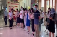 富平县行政审批服务局：进一步优化办事流程 让群众少跑路甚至不跑路