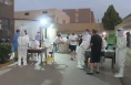 心疼！大白晕倒在核酸采集现场  交警助力紧急送医