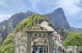 五一假期首日華山客流平穩(wěn)有序