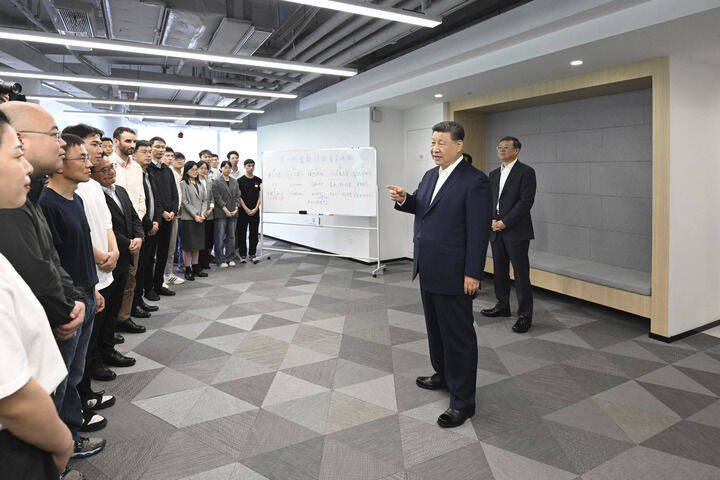 一见·到这个“社区”来，总书记对青年这支科技创新的生力军寄予厚望