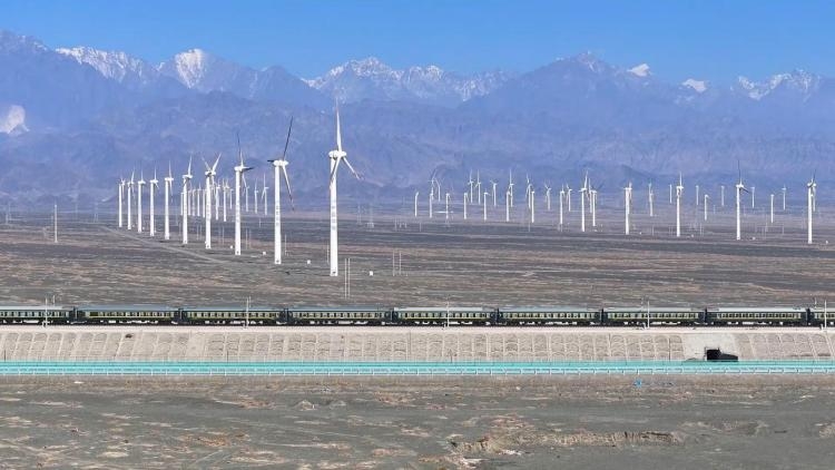 時政微視頻丨瞰新疆