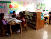 渭南高新区第一幼儿园：“浸润书香 爱伴成长”图书漂流活动