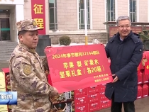 陈晓勇看望慰问驻渭部队官兵