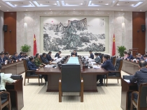 市委召开常委会会议 传达学习习近平总书记重要讲话重要指示精神 研究我市贯彻落实意见 樊维斌主持会议