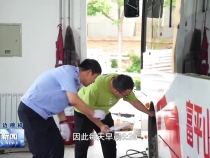 让爱心填满“红色专线”