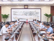 市政府党组理论学习中心组举行集体学习 陈晓勇主持会议