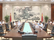 市委理论学习中心组学习会议强调 深学细悟党的二十届三中全会精神 推动进一步全面深化改革各项部署落地落实 樊维斌主持会议并讲话 陈晓勇王心出席