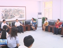 樊维斌在看望慰问教师代表时强调 落实立德树人根本任务 持续深化教育综合改革 用心用情用力办好人民满意的教育