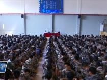 延安精神爱国主义教育专场报告会进校园宣讲