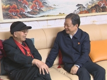 樊维斌在走访慰问百岁老人和离休干部时强调 全面深化新时代养老服务改革发展 更好满足老年人多层次多样化需求