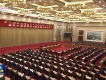 习近平出席解放军和武警部队代表团全体会议