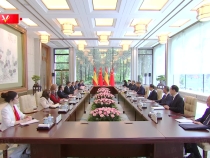 习近平：3年内第三次来访 体现了你对深化中西关系的高度重视和坚定意愿