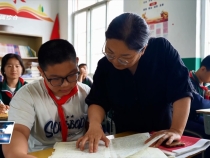 孟亞維：“賞識(shí)”如光  讓“花朵“自信綻放