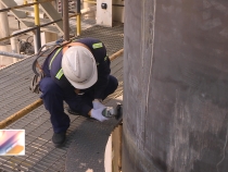 《高溫下的堅守》特種設備檢驗人員：日行萬步 爬高數(shù)米 用汗水擦亮“安全符”