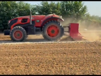 全省首臺蔬菜全程無人化作業(yè)平臺大荔試點(diǎn)成功