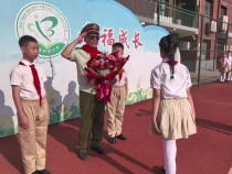 渭南：軍休干部進校園 講述開學第一課