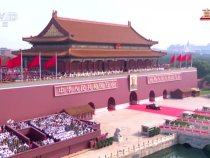 習近平乘車檢閱地面方隊 受閱方隊發出豪邁誓言