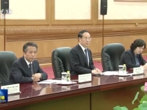 習近平會見斯洛伐克總理菲佐