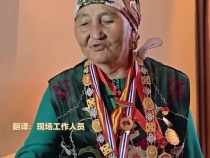 拾光紀·見到總書記，83歲的她豎起了大拇指