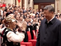 時政紀錄片丨情暖天山——習近平總書記率中央代表團出席新疆維吾爾自治區成立70周年慶祝活動紀實