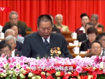 時政現場說丨石榴花兒別樣紅 天山兒女用奮斗講好新時代故事