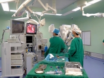 臨渭區(qū)首例 臨渭區(qū)中醫(yī)醫(yī)院成功實(shí)施機(jī)器人輔助高難度