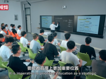 時政微視頻丨以青春書寫興農答卷——習近平與科技小院青年