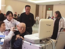 臨渭區(qū)舉辦敬老活動(dòng)關(guān)愛老年人