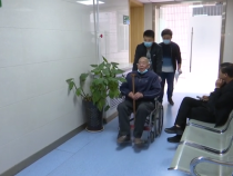 市救助管理站多方联动 送老人回家