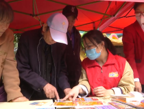 渭南福彩开展“五一”假期刮刮乐小卖场活动