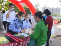 蒲城县未保办组织开展“喜迎二十大 同心护未来”主题宣传活动