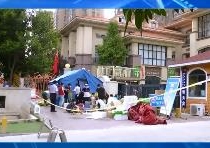 奉献爱心不留名 一万斤“爱心蔬菜”赠居民