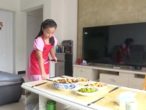 渭南市实验小学雷婧怡：走进厨房当“大厨”