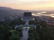 潼关：三河交汇雄伟壮丽 黄河岸边落日美景