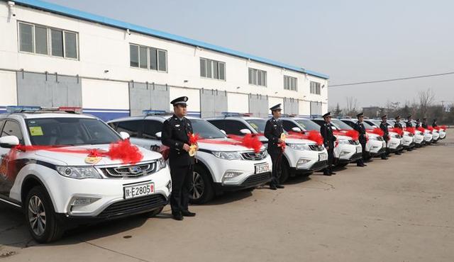 渭南公安临渭分局举行新购警车统一发放仪式